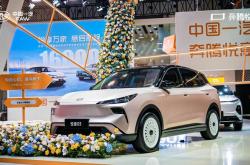 一汽奔腾半年新能源渗透率83%，传统车企杀出“新势力”突围样本